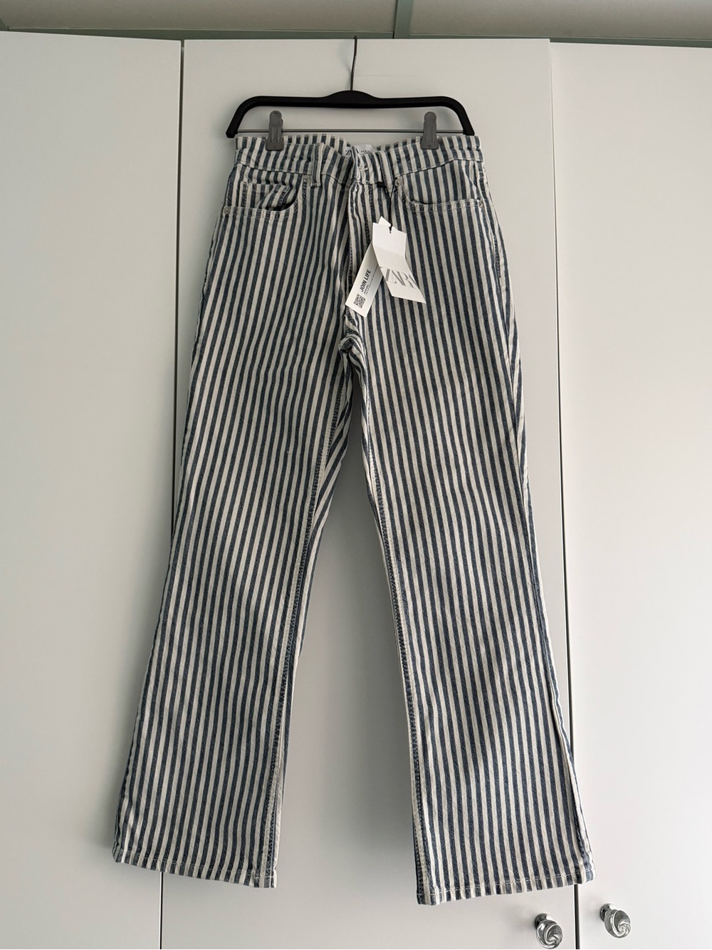 Zara Blue and White Vertical Stripe Jeans